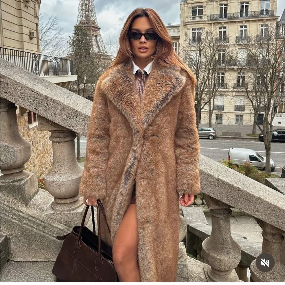 TREND NEW ZARA FAUX FUR COAT LIMIT EDITION
🚨firm price no discount no discount - Picture 7 of 16